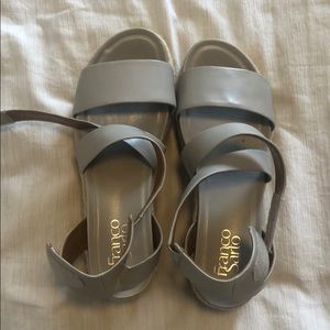 Like new platform sandals